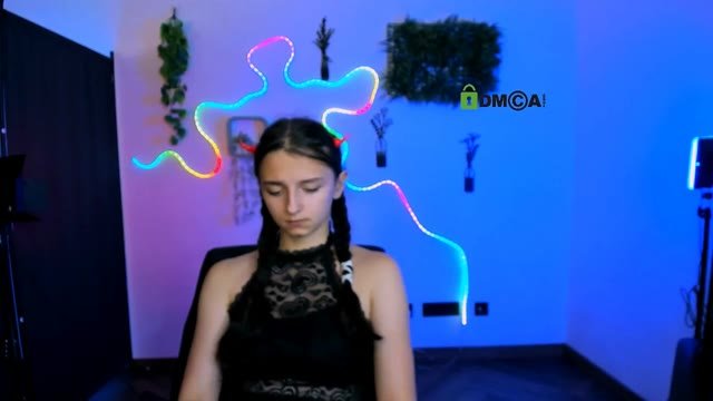 caroline_honeyy recorded