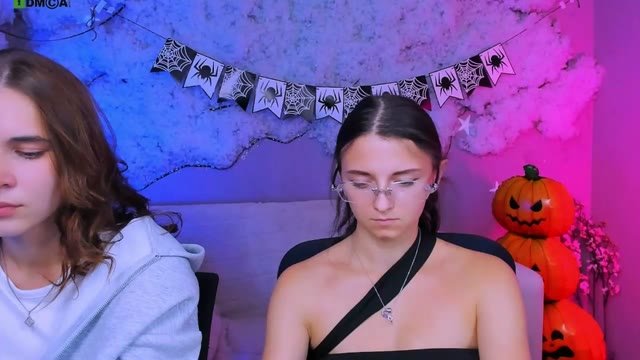 caroline_honeyy recorded