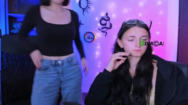 caroline_honeyy recorded