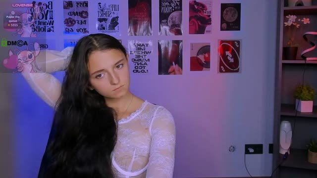 caroline_honeyy recorded