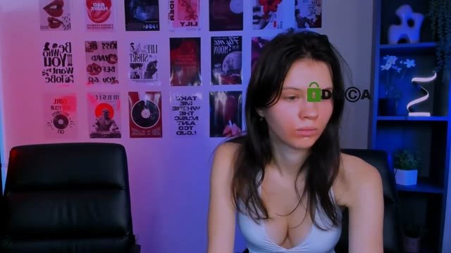 caroline_honeyy recorded