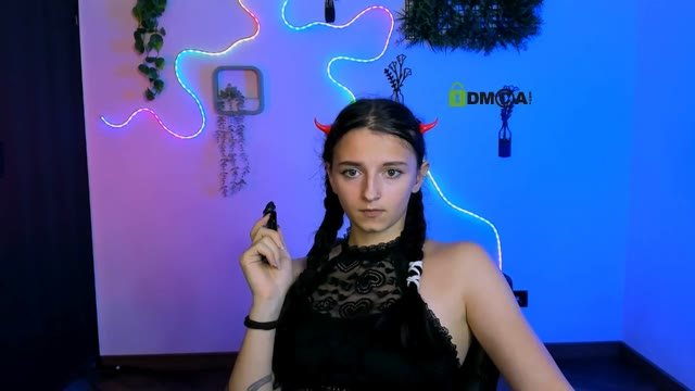 caroline_honeyy recorded