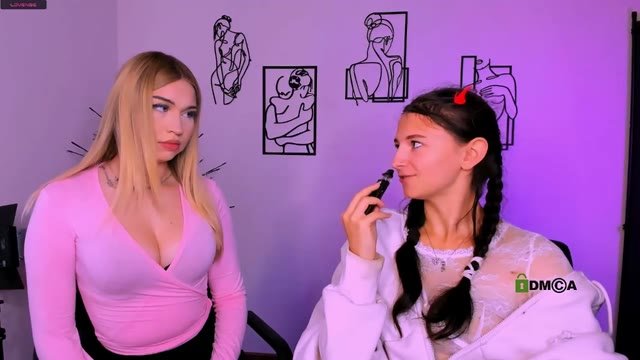 caroline_honeyy recorded
