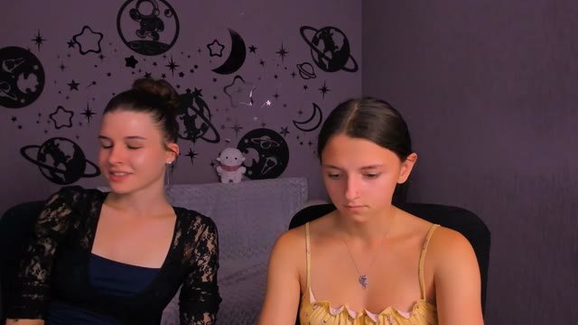 caroline_honeyy recorded